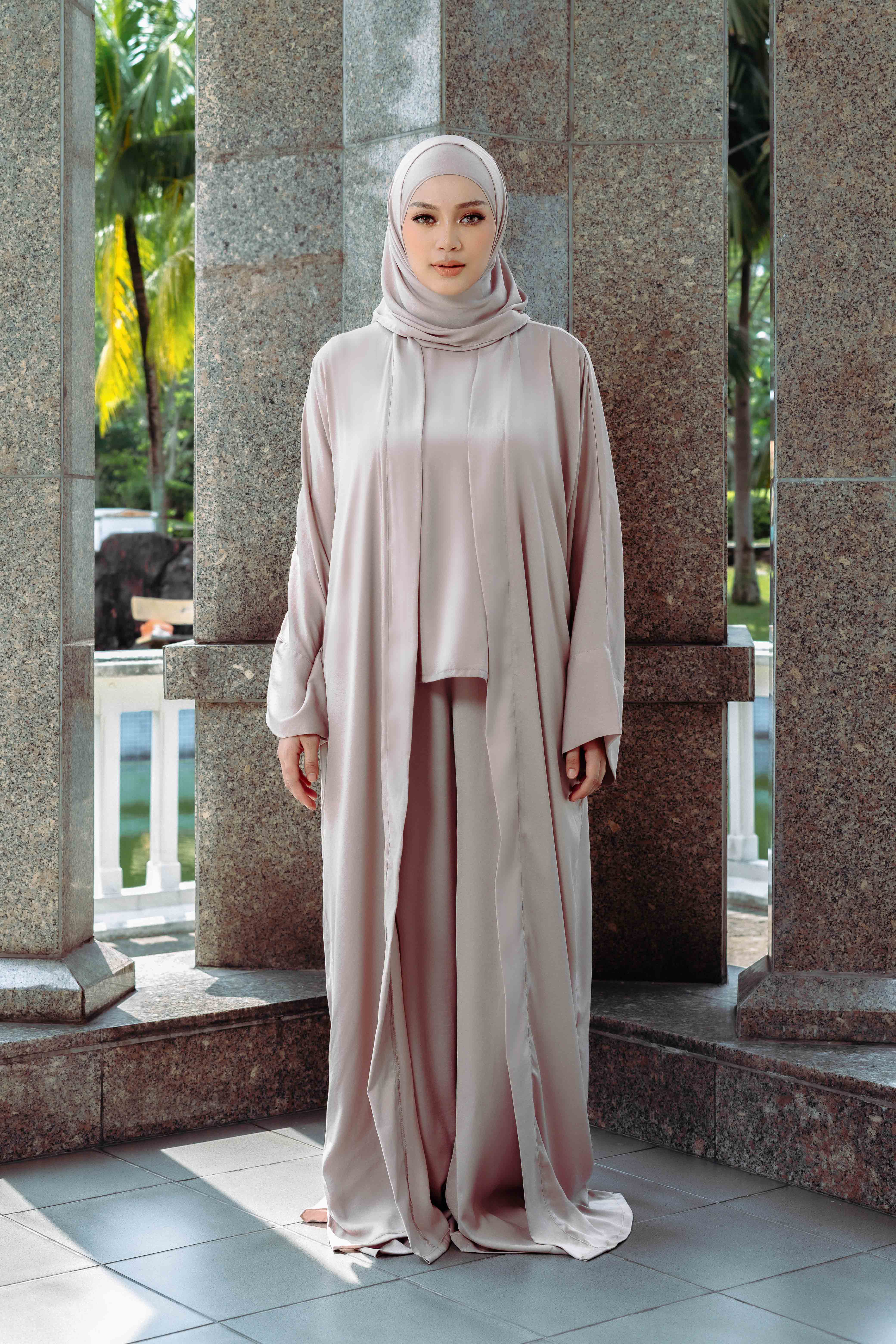 TAMARA IN MAUVE